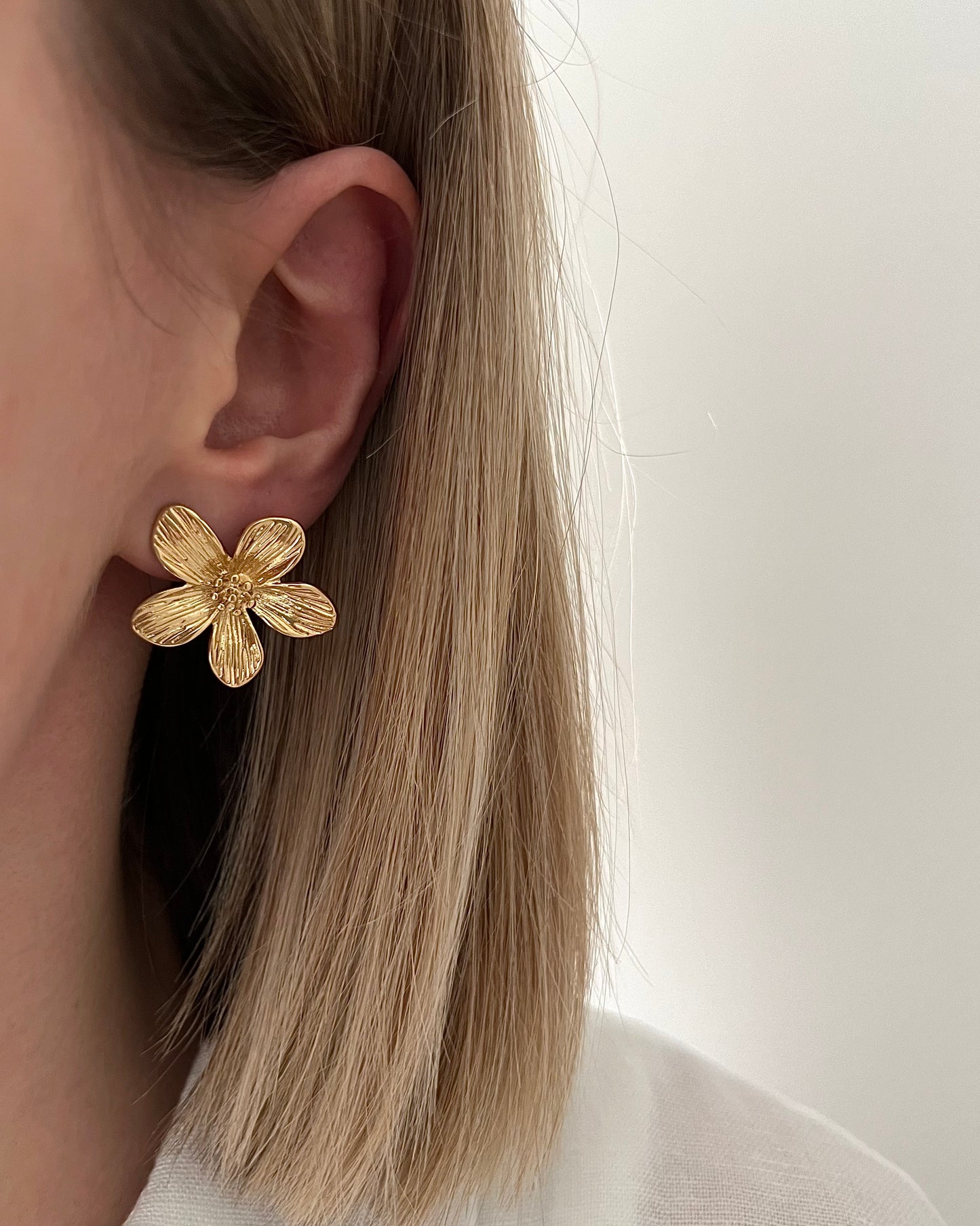 BOUCLES D'OREILLES ⟩ ELYA DORÉ