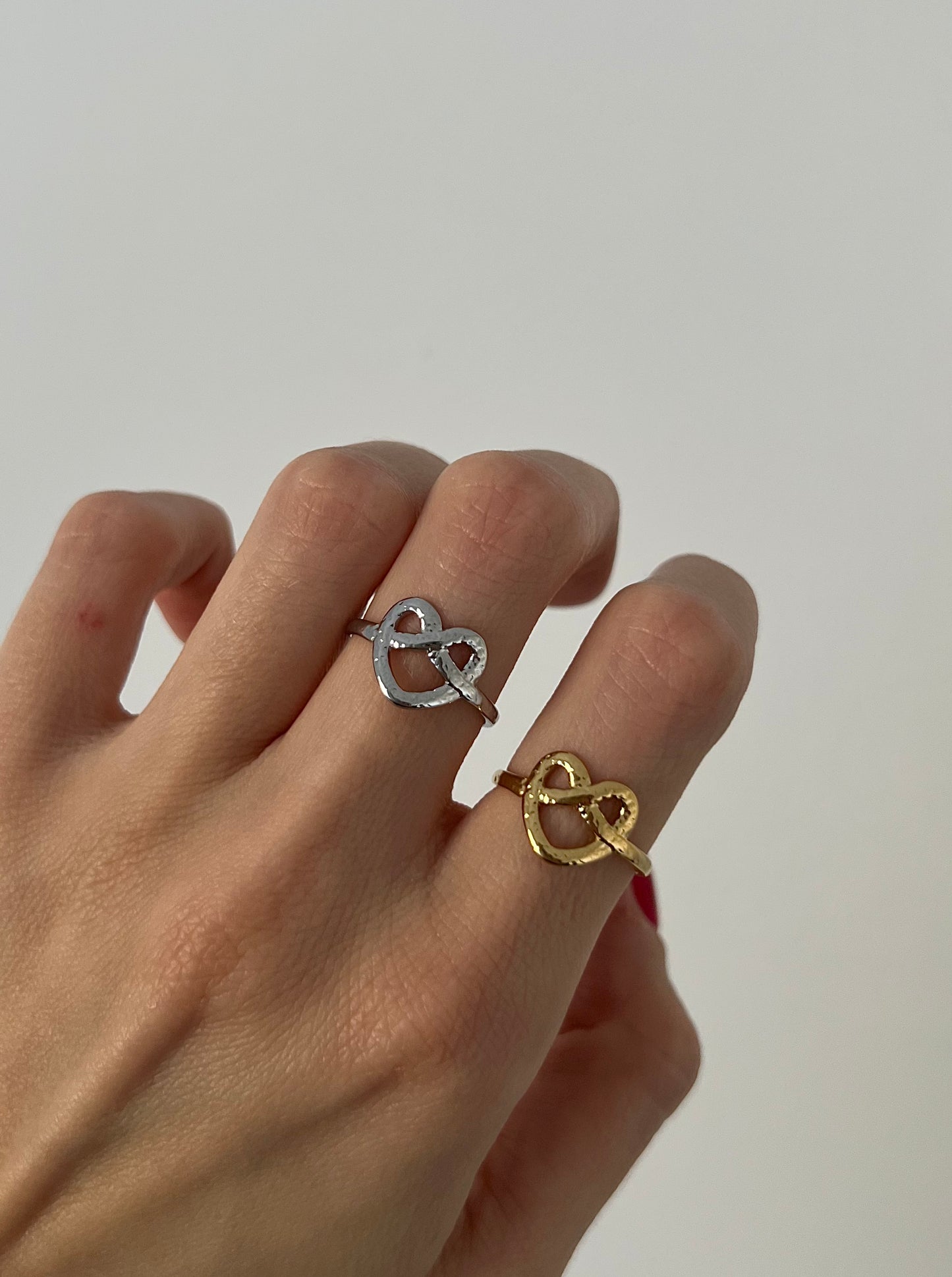 BAGUE ⟩ LOVE